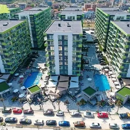 Alezzi Glamour In Pool & Mamaia Nord Apartment